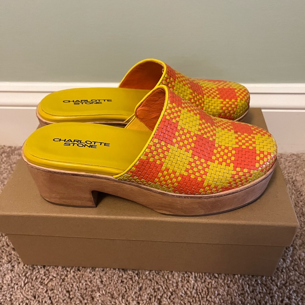 Charlotte Stone Martino Clogs Tangerine Chex Size 8